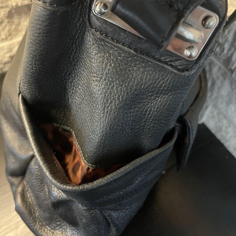 B Makowsky Leather Hobo Shoulder Bag Tote Black Soft Medium Silver Clasp - Picture 8 of 12